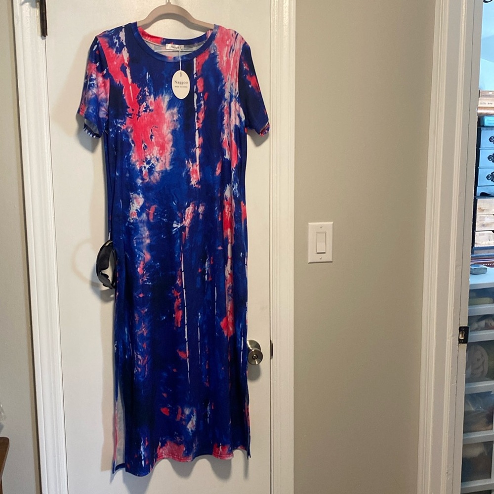 Great Looking Splash Print Casual Dress NWT